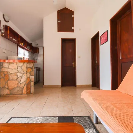 Apartment Kostanjevac